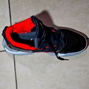 Air Jordan  13 size  red and black